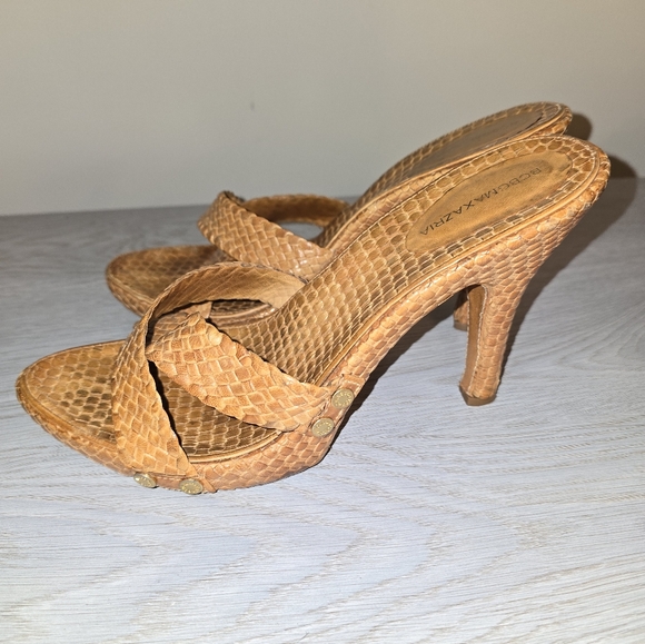 BCBG Leather Woven Mule Sandal Camel color - Picture 2 of 7